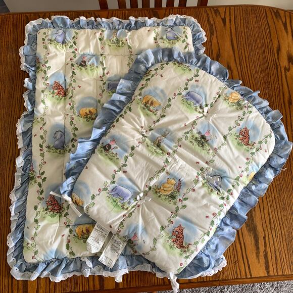 Winnie the Pooh Crib Nursery Set Comforter Headboard Pad Red Calliope 1999 - Picture 12 of 12